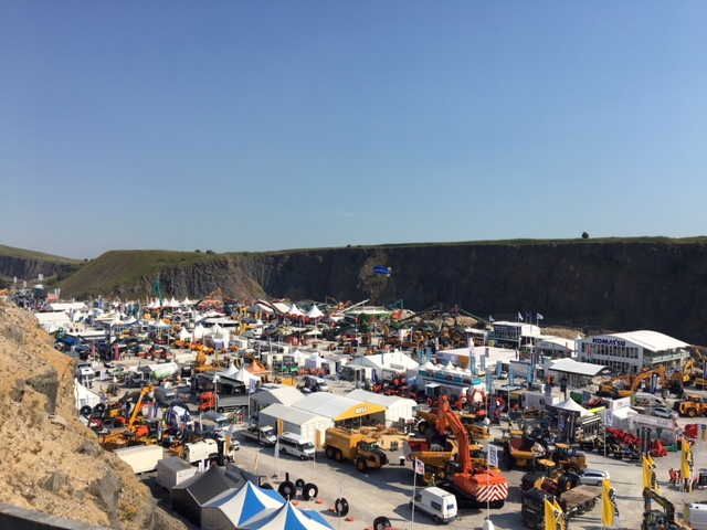DESCH exhibits at the HILLHEAD 2018